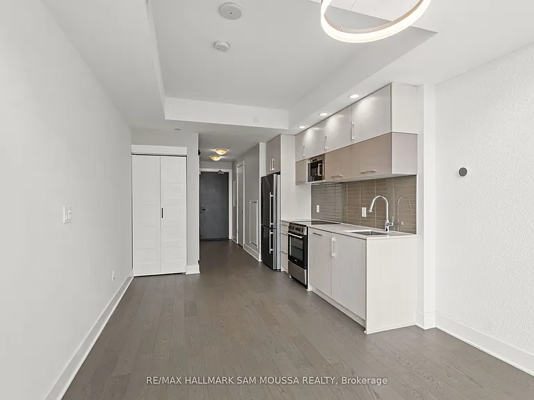 255 Bay St #1208 — Photo 18