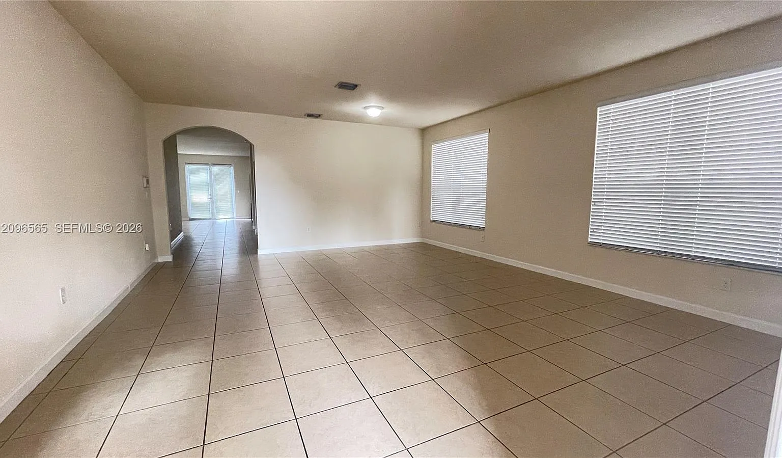 Kendall Commons Residenti — Photo 4