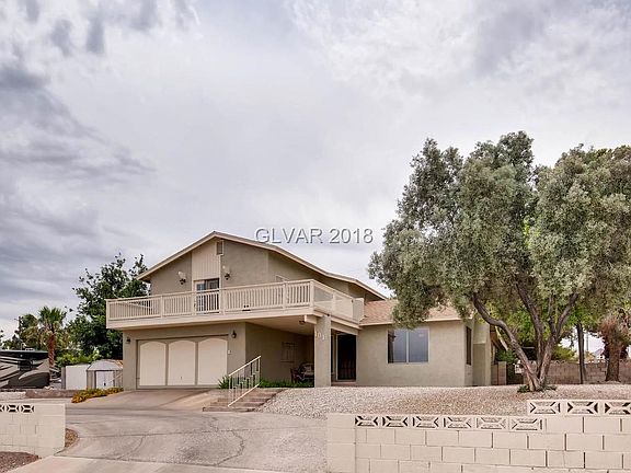 2nd image of 101 E Country Club Dr