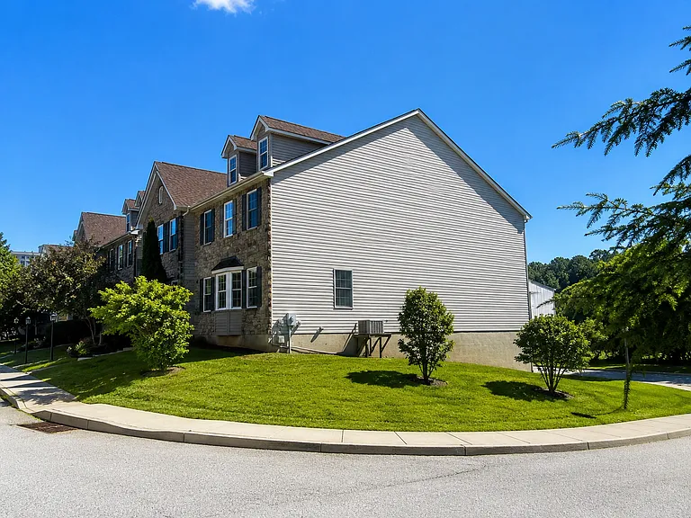 600 Bowers Dr — Photo 2