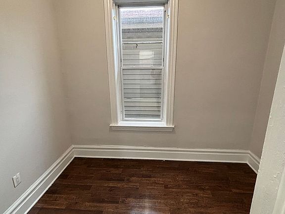 5th image of 2431 S Christiana Ave APT 1R