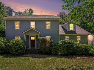 215 Hampton Woods Dr, Fayetteville, GA 30215