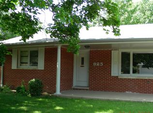 823 E Emerson St, Morton, IL