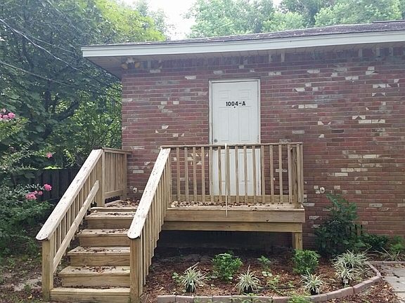 Entrance to one bedroom apt