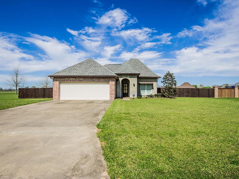 1st image of 8932 Vermilion Lakes Dr