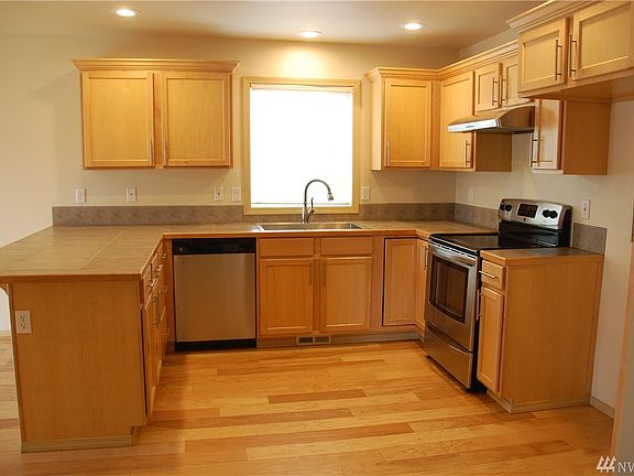 5th image of 8828 47th Dr NE