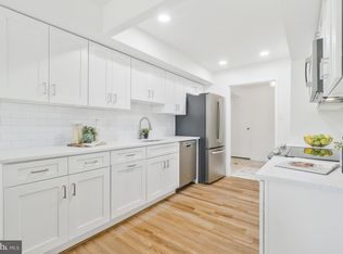10300 Bushman Dr APT 109, Oakton, VA 22124