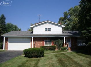 6024 W Court St, Flint, MI 48532