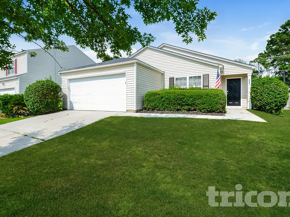 404 Castle Ridge Dr