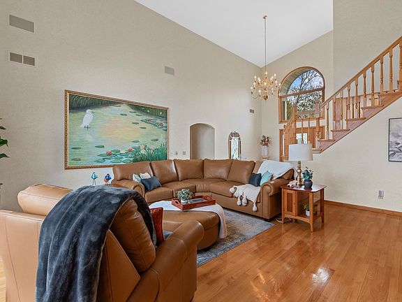 5th image of 208 Starkweather Dr