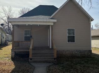 830 W Scott St, Springfield, MO 65802