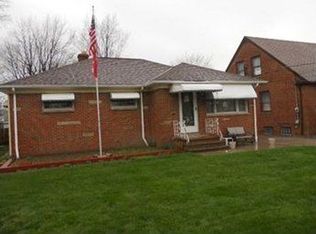 6818 Commonwealth Blvd, Parma Heights, OH 44130