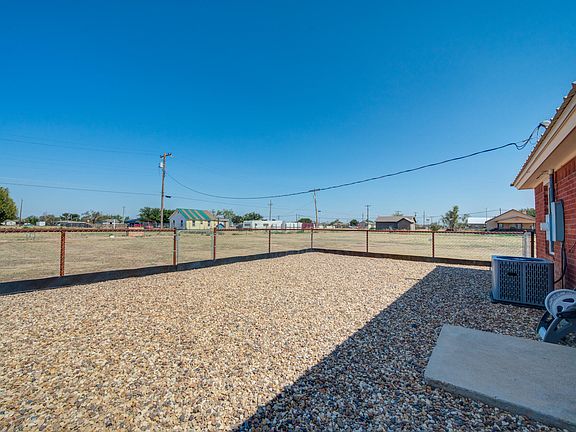 5th image of 1101 Avenue F