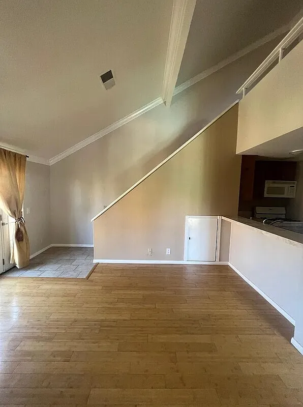 1 bed, 636 sqft, $1,880 — Photo 4
