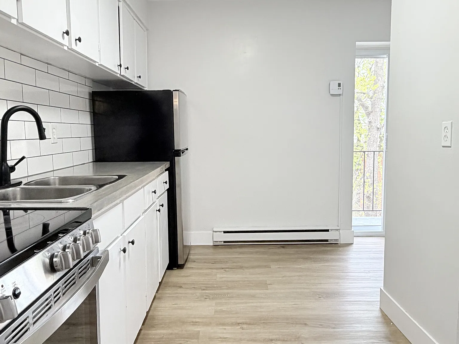 1 bed, $1,350 — Photo 2