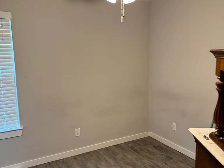 450 Red Robin St — Photo 3