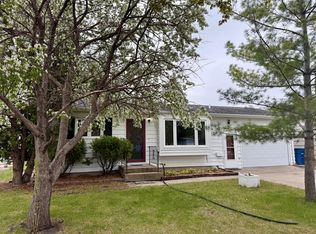 1711 11th Ave N, Moorhead, MN 56560