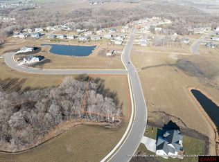 11 N Pointe Ct, Mankato, MN 56003