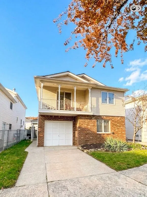 3 bed, 2.5 bath, 2000 sqft, $3,700 — Photo 1