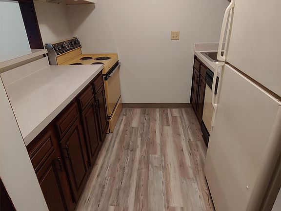 4th image of 1875 Turner Blvd APT F
