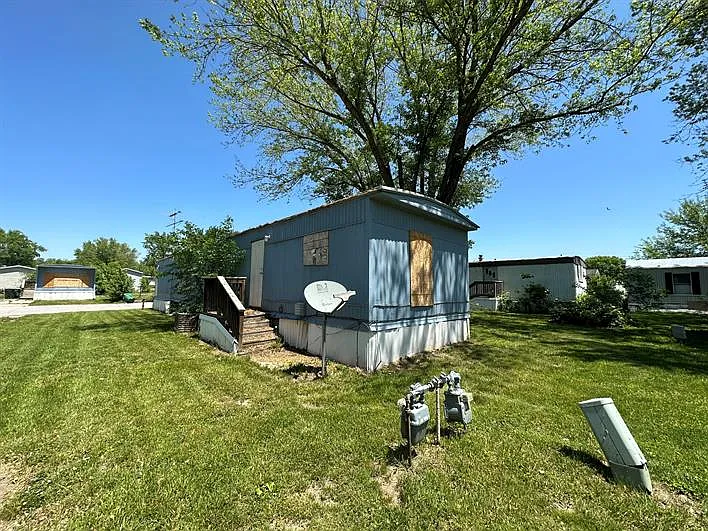 55 Lincoln Ave — Photo 5