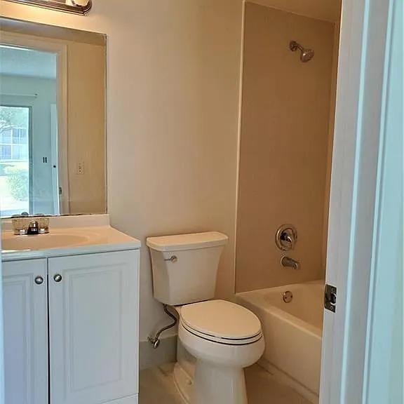 251 SW 134th Way #109M — Photo 10