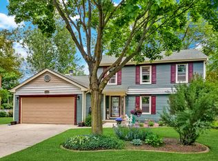 1250 Hearthside Ct, Naperville, IL