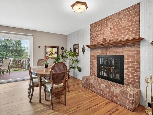 8833 Hallmark Ave S, Cottage Grove, MN 55016