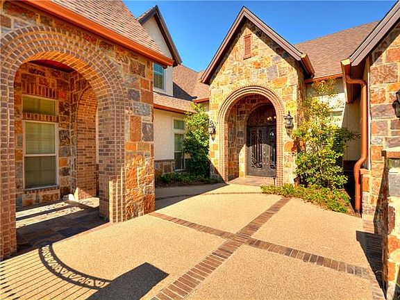 4th image of 3129 Palmetto Ln