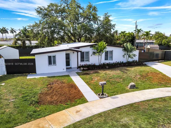 7971 NW 179th St, Hialeah, FL 33015