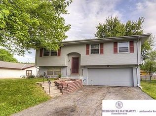 5905 Fort St, Omaha, NE 68104