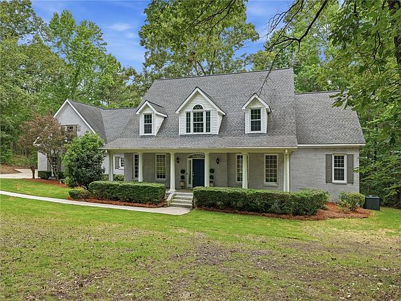5th image of 8882 Tara Ln