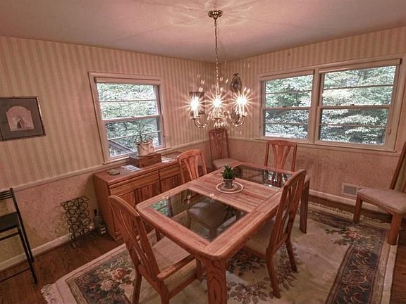 4th image of 3505 Farm Hill Dr