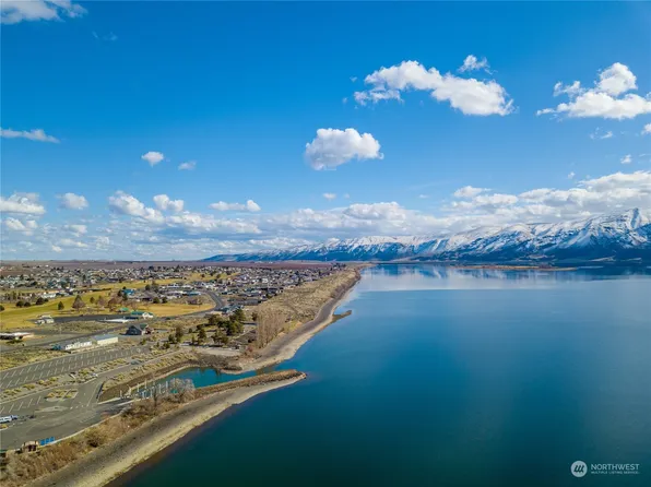 848 Desert Aire Drive SW, Mattawa, WA 99349