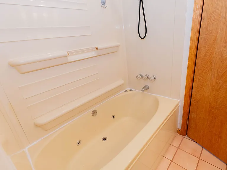 148 S Fieldstone Ln — Photo 25