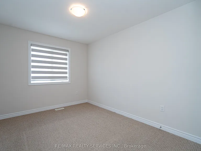 7 Baker Ln — Photo 43
