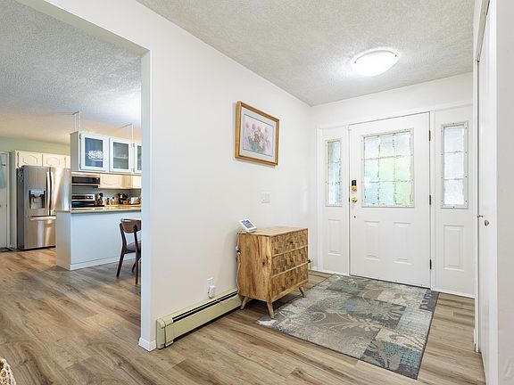 3rd image of 12873 Dogwood Dr