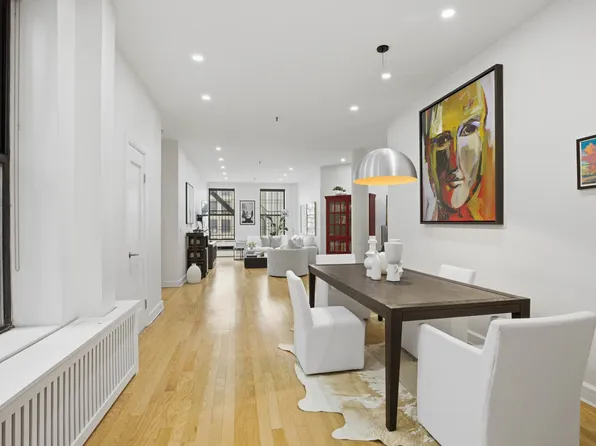 35 East 20th Street image 1 of 11