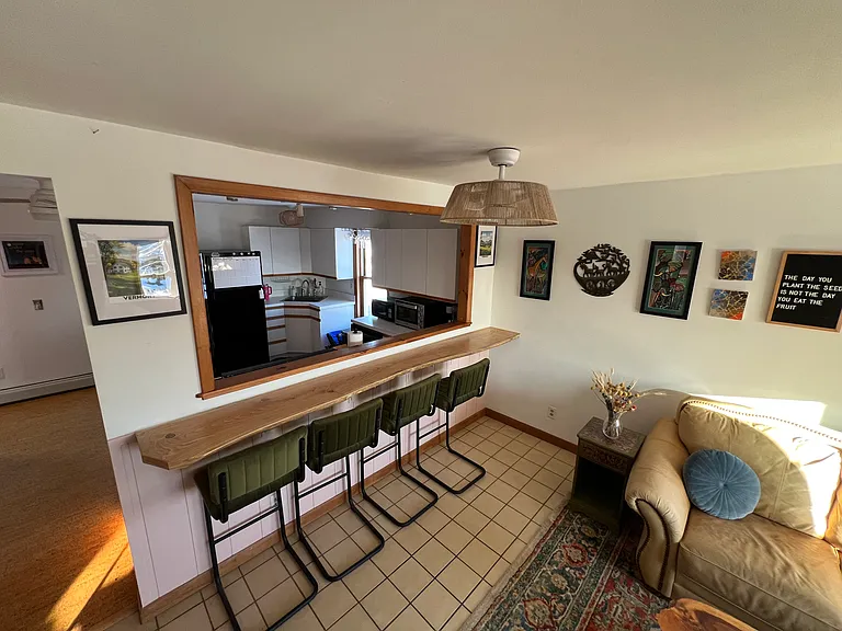 39 Burling St #B — Photo 13