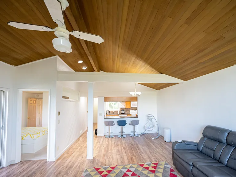 7577 Old Redmond Rd #6 — Photo 2
