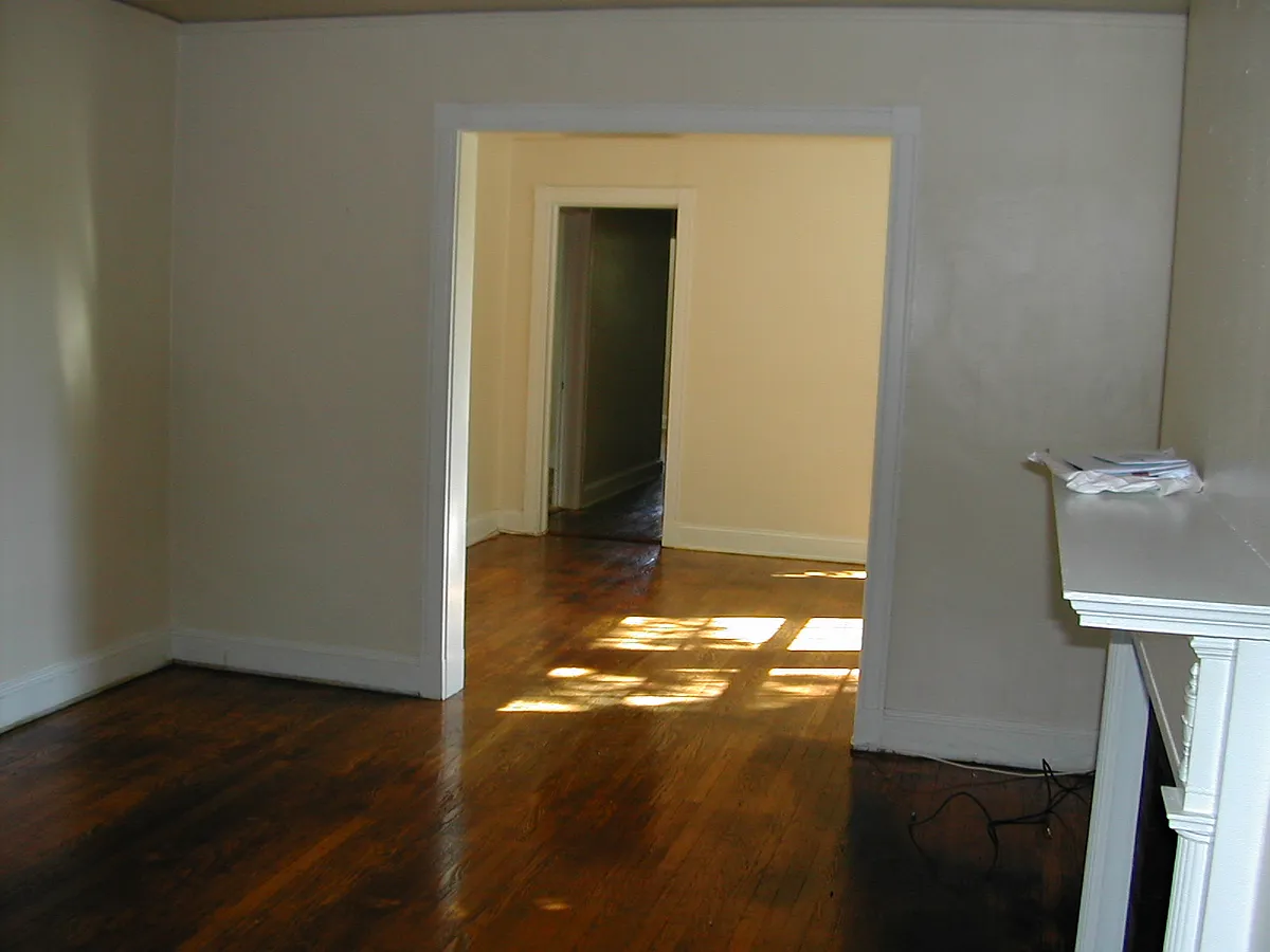 Building Photo - 4129 Roland Ave #2A