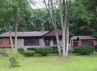 42 Bayberry Rd, Schenectady, NY 12306