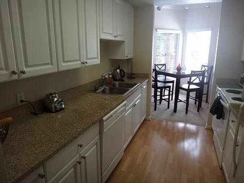 2nd image of 5205 Fiore Ter APT 206