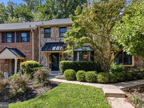 218 Archer Ct, Malvern, PA 19355