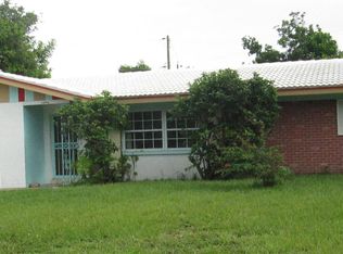 11246 68th Ave, Seminole, FL 33772