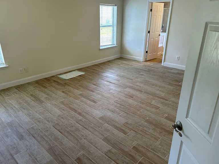 63 Rollins Ln — Photo 12