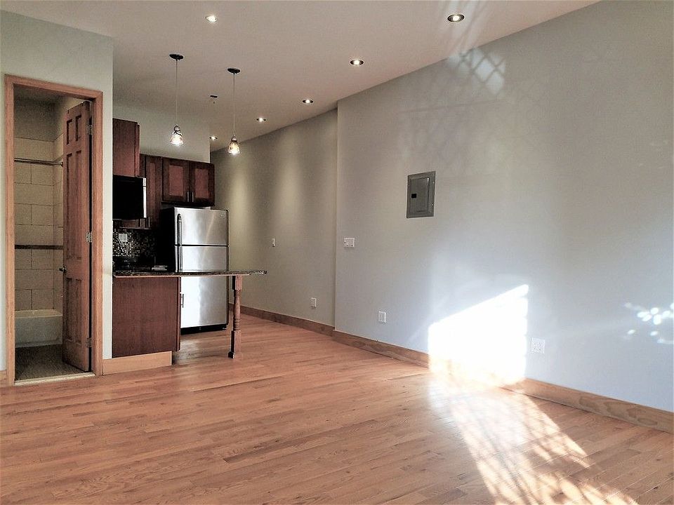 1st image of 81 Pulaski St APT 1B