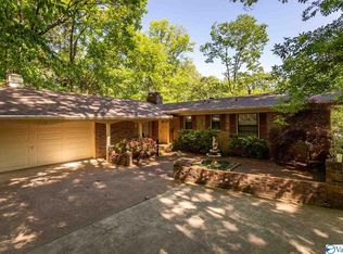 3128 Heatherhill Dr SE, Huntsville, AL 35802