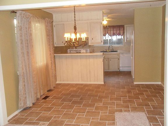 Dining & Kitchen