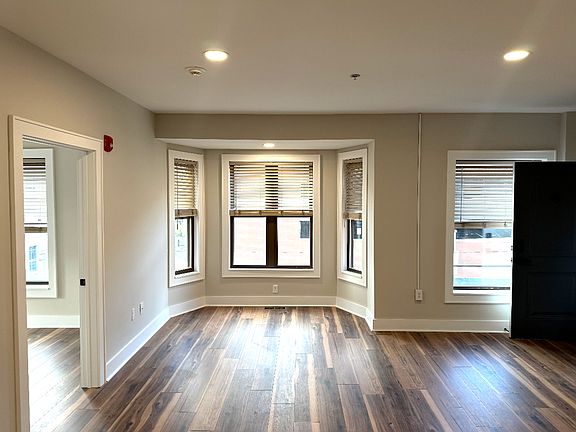 5th image of 501 Linden St #3